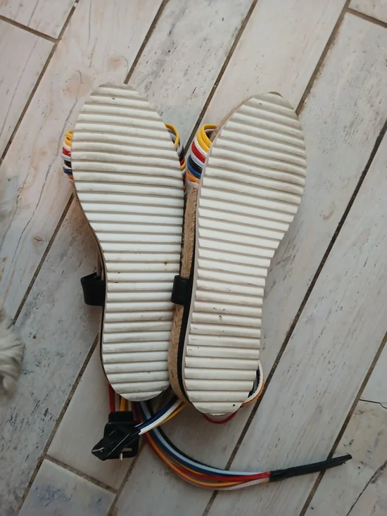 Multicolor Knotted Strap Sandals - Picture 4 of 4